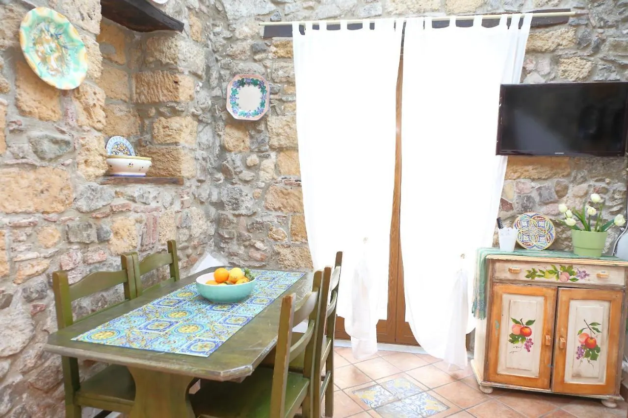 דירות צ'פאלו Casa Saraceni